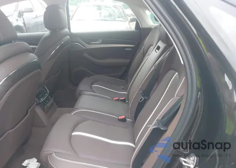 2013 Audi S8 4.0T z USA, uszkodzony, nr VIN WAUD2AFD9DN033113